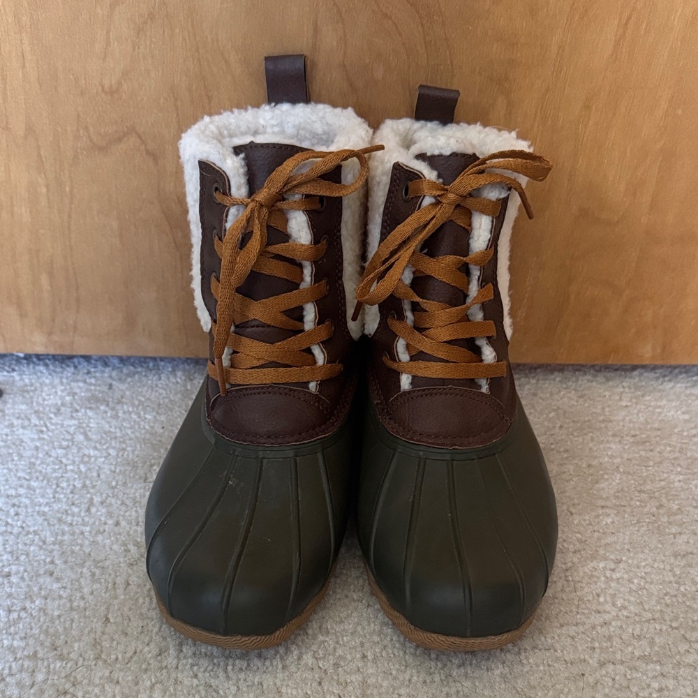 Serra Brown and Green Sherpa Lined Winter Boots